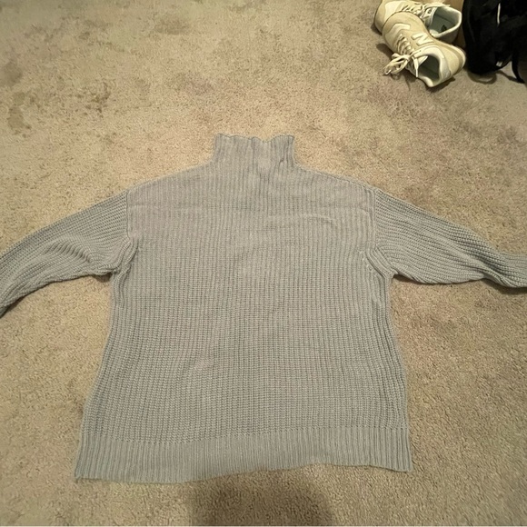 American Eagle Knit Sweater - Picture 3 of 4
